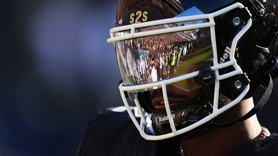Shedeur Sanders Joins Competitive Quarterback Depth in His First Season with the Browns