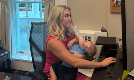 Viral Image of White House Press Secretary Karoline Leavitt Balancing Work and Parenthood