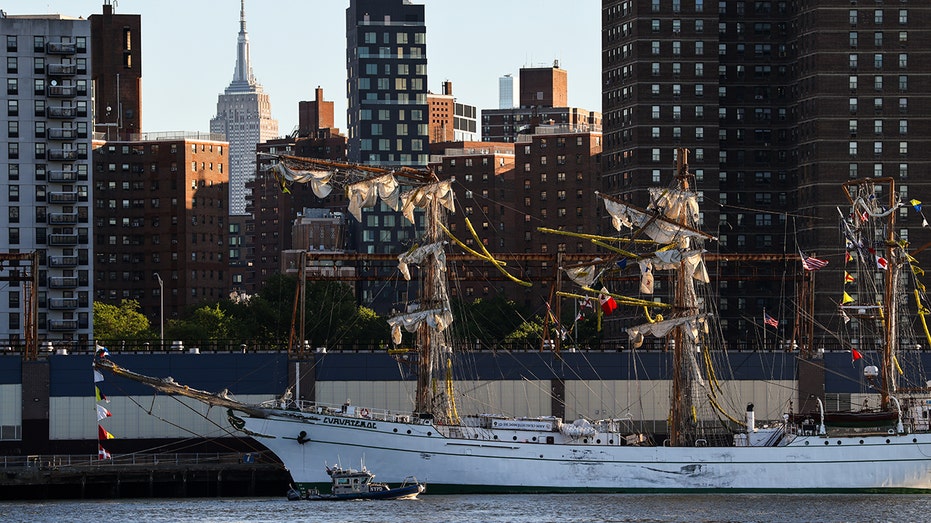 No Emergency Communications from the Mexican Navy Ship Involved in Brooklyn Bridge Incident, According to Navy Chief