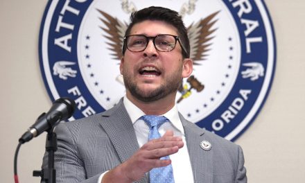 Florida Attorney General Remains Resolute Following Contempt Ruling in Immigration Law Dispute