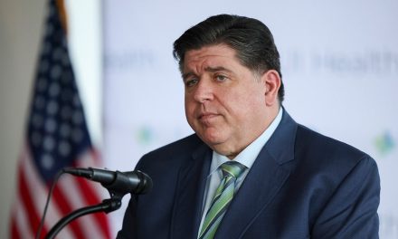 Chicago Local Responds to Governor’s Commitment to Protect Migrants from ICE Interventions